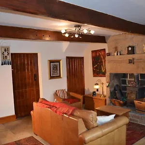 stunning-2-bed-cottage-in-hebden-bridge.yorkshirehotels.net/